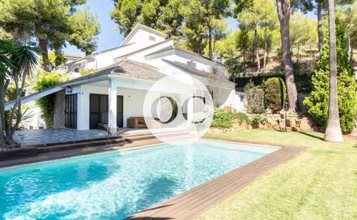 Villa in Urbanització Els Monestirs, Land Valencia, Spanien 1