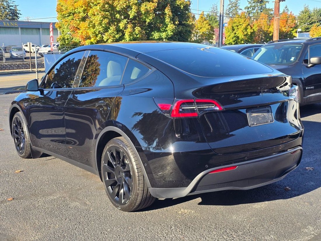 Suv in Lakewood, WA, United States 3 - 19098387