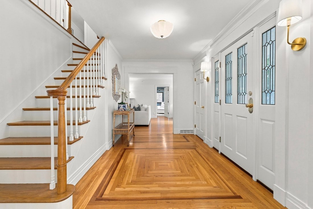 House in Weston, Massachusetts, United States 2 - 19097243