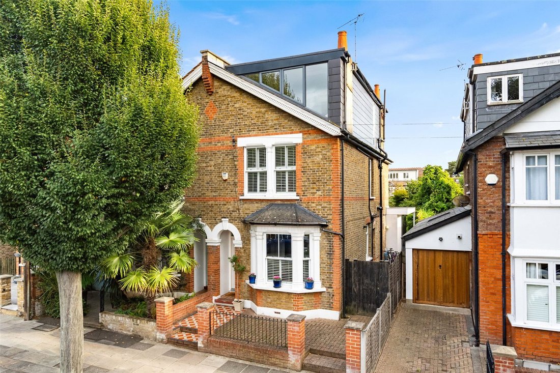 House in Richmond Upon Thames, England 1 - 19096483