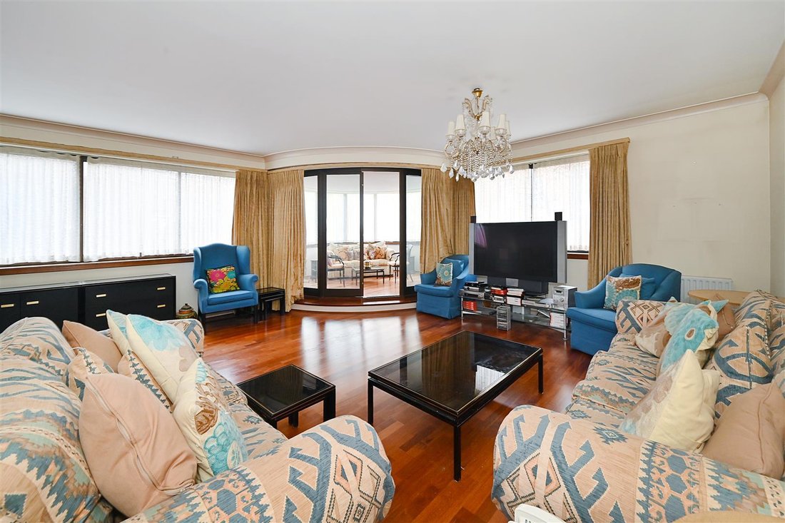 Apartment in St John's Wood, Westminster, England 3 - 19094509