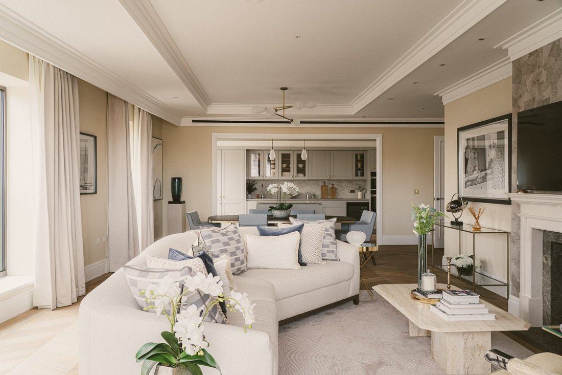 Apartment in Chelsea, Kensington And Chelsea, England 2 - 16734822
