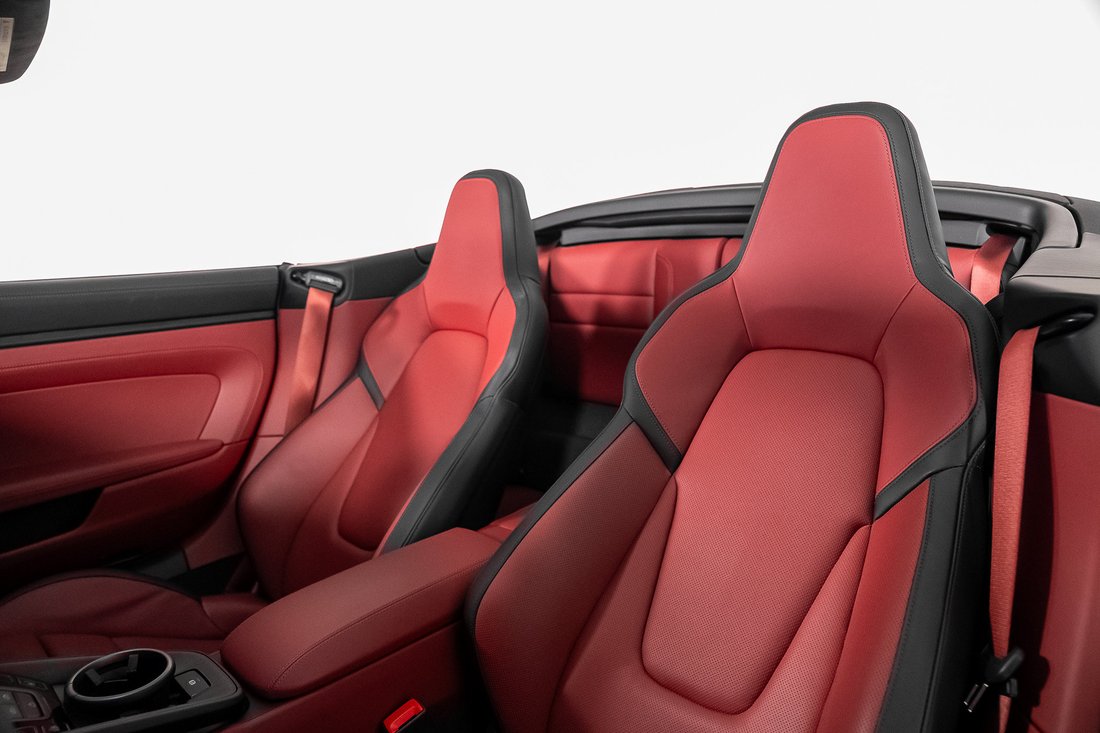 Cabriolet in Pompano Beach, FL, United States 3 - 19094964