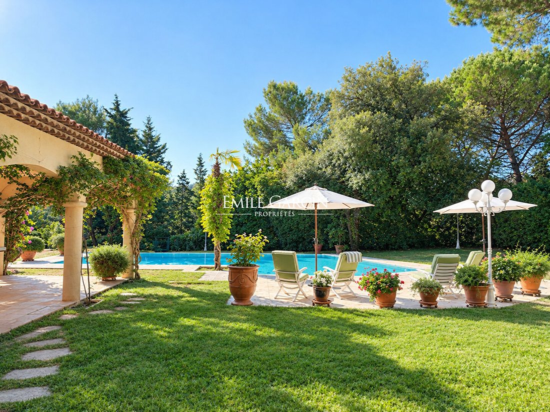 Villa in Mougins, Provence-Alpes-Côte d'Azur, France 3 - 19098532