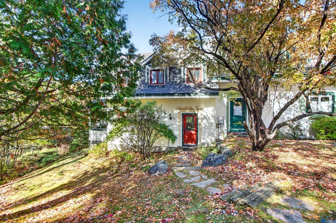 Condo in Mont-Tremblant, Quebec, Canada 1 - 19097702