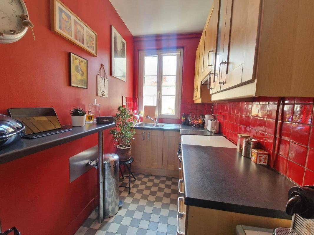 Apartment in La Fourche-Guy Môquet, Paris 17e Arrondissement, Paris 4 - 19095221