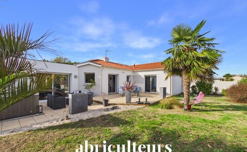 Maison à Sainte-Pazanne, Pays de la Loire, France 1
