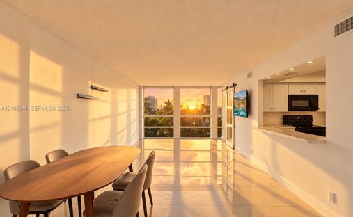 Condominio en Hallandale Beach, Florida, Estados Unidos 1