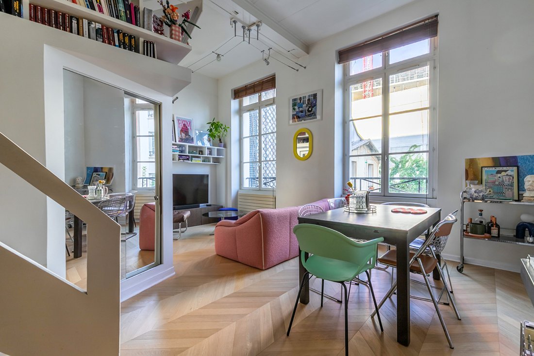 Apartment in Grange Aux Belles-Terrage, Paris 10e Arrondissement, Paris 1 - 19095657