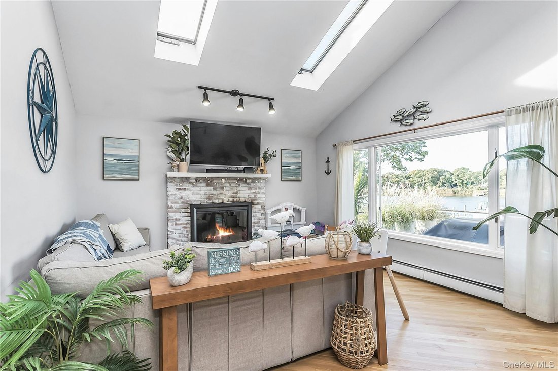 House in Mastic Beach, New York, United States 4 - 19097157