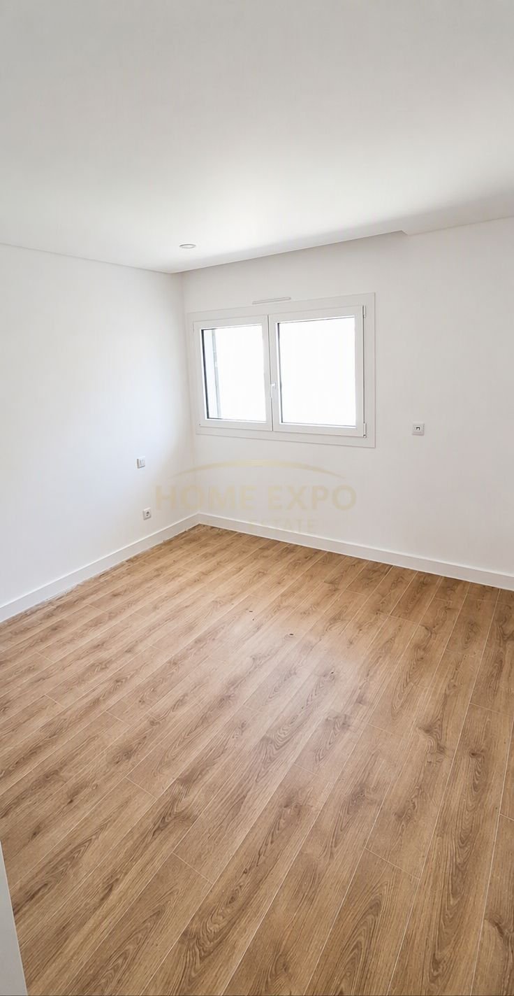 Apartment in Santo António dos Cavaleiros, Lisbon, Portugal 2 - 19095343