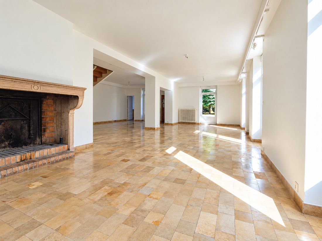 Maison à Arc-sur-Tille, Bourgogne-Franche-Comté, France 4 - 19095159