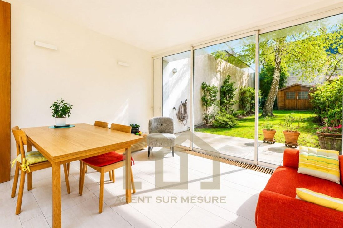 Maison à Bagnolet, Île-de-France, France 1 - 19095206