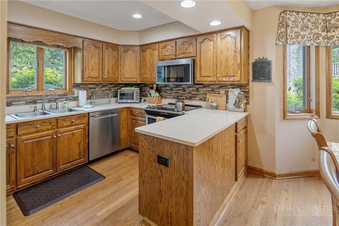 Condo in Blowing Rock, North Carolina, United States 5 - 19094043