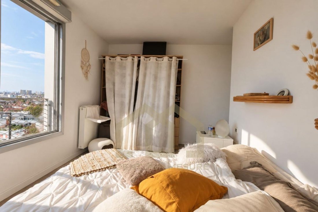 Apartment in Communes, Romainville, France 5 - 19095163