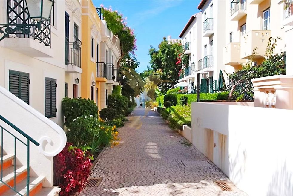 Apartment in Quarteira, Algarve, Portugal 1 - 19095285