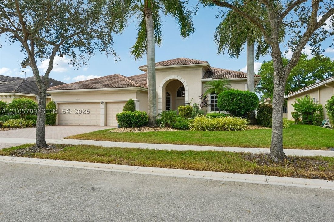 Casa en Pembroke Pines, Florida, Estados Unidos 3 - 19096050