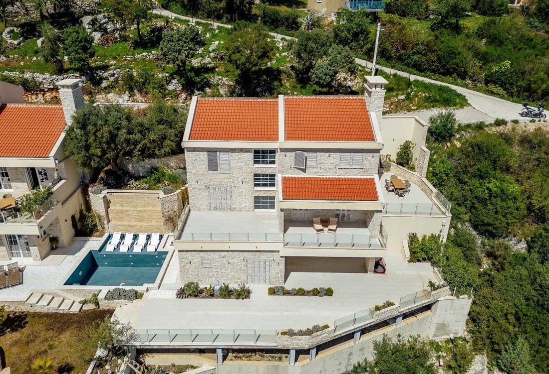 Villa en Podi, Herceg Novi Municipality, Montenegro 3 - 16503940