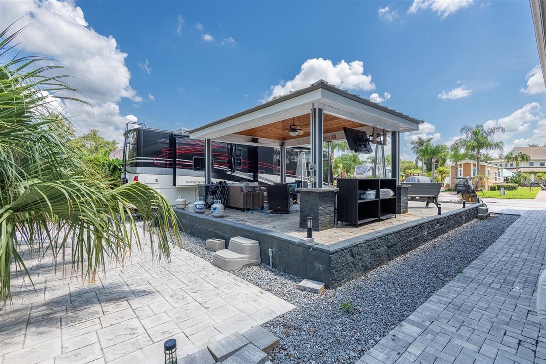 Condo in Land O' Lakes, Florida, United States 3 - 19097009