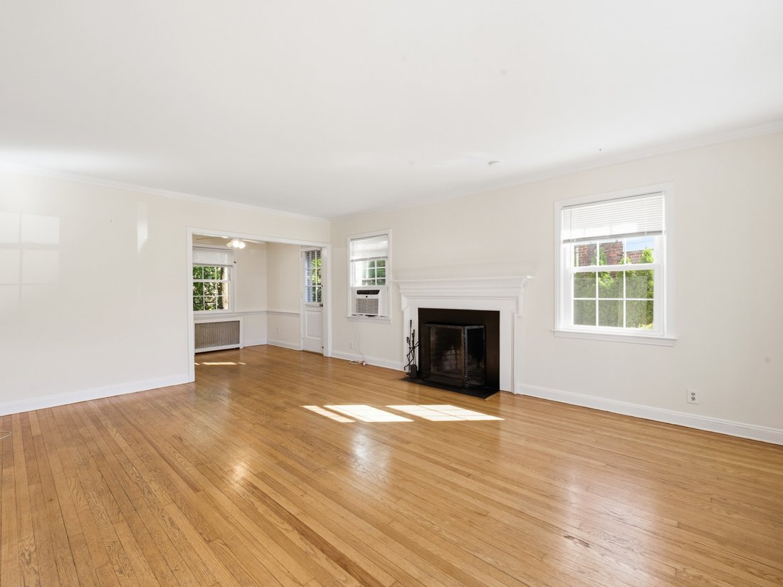 Casa en Manhasset, Nueva York, Estados Unidos 2 - 19095870