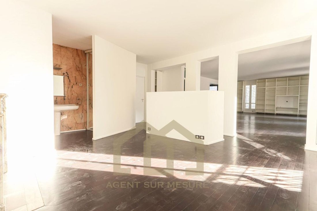 Appartamento a Padre Lachaise-Riunione, Paris 20e Arrondissement, Parigi 3 - 19095136