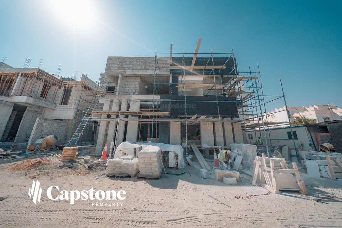 Villa in United Arab Emirates 2 - 18356786