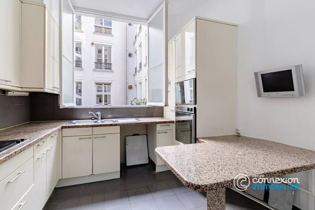 Apartment in Saint Vincent de Paul-Lariboisière, Paris 10e Arrondissement, Paris 5 - 19095019