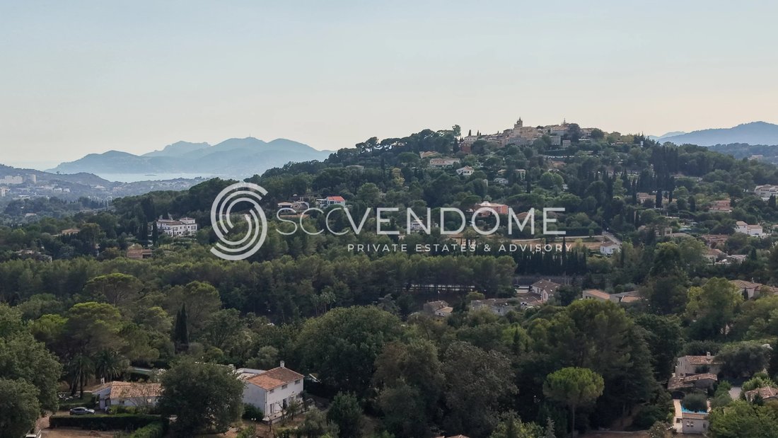 Villa in Mougins, Provence-Alpes-Côte d'Azur, France 1 - 19095037