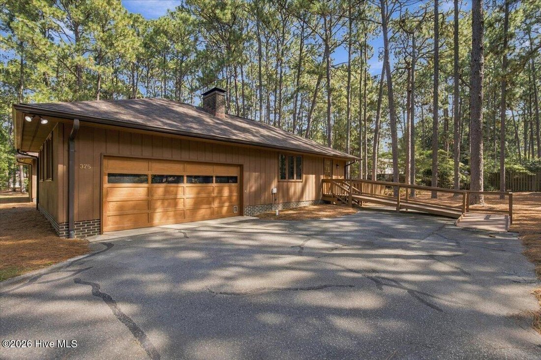 Casa en Southern Pines, Carolina del Norte, Estados Unidos 4 - 19094582