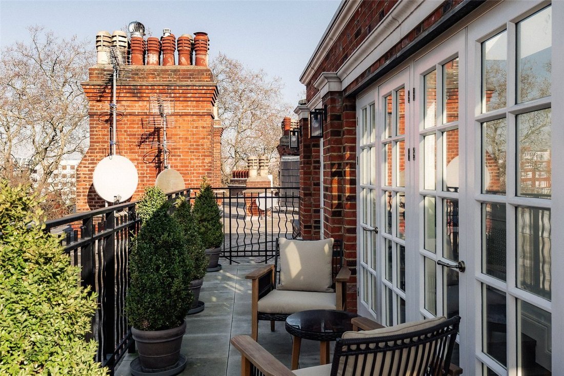 Apartment in Mayfair, Westminster, England 1 - 19096856
