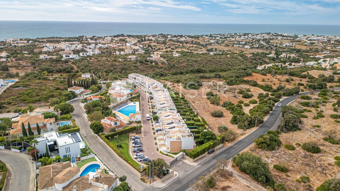 Townhouse in Olhos de Agua, Algarve, Portugal 4 - 18765496