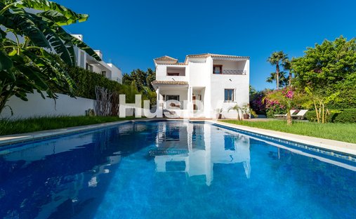 Villa à Estepona, Andalousie, Espagne 1