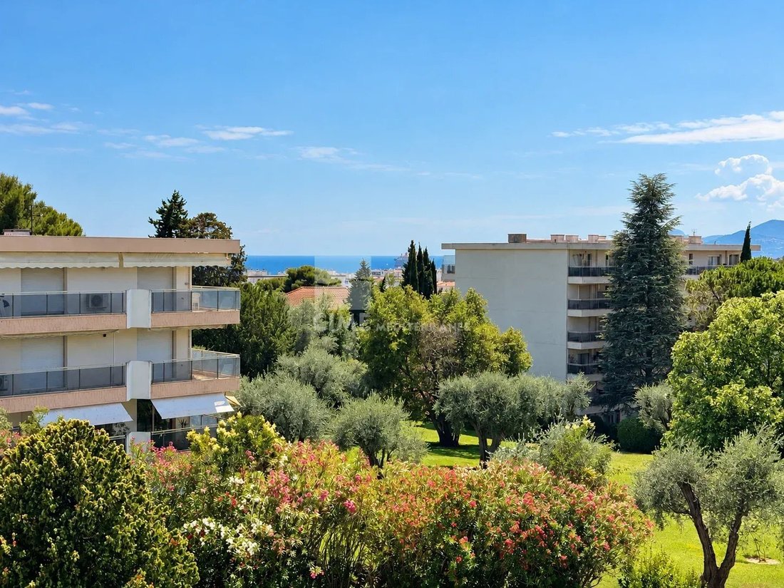 Apartment in Cannes, Provence-Alpes-Côte d'Azur, France 1 - 18792973