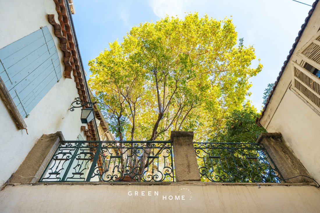 Apartment in Castellane, 6e Arrondissement, Marseille 3 - 19095416