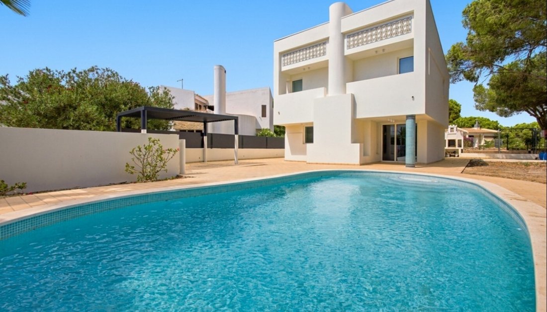 Villa in Vilamoura, Quarteira, Algarve 1 - 19095006