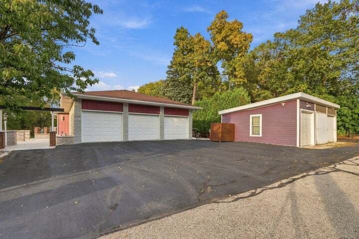 House in Kansasville, Wisconsin, United States 4 - 19097347