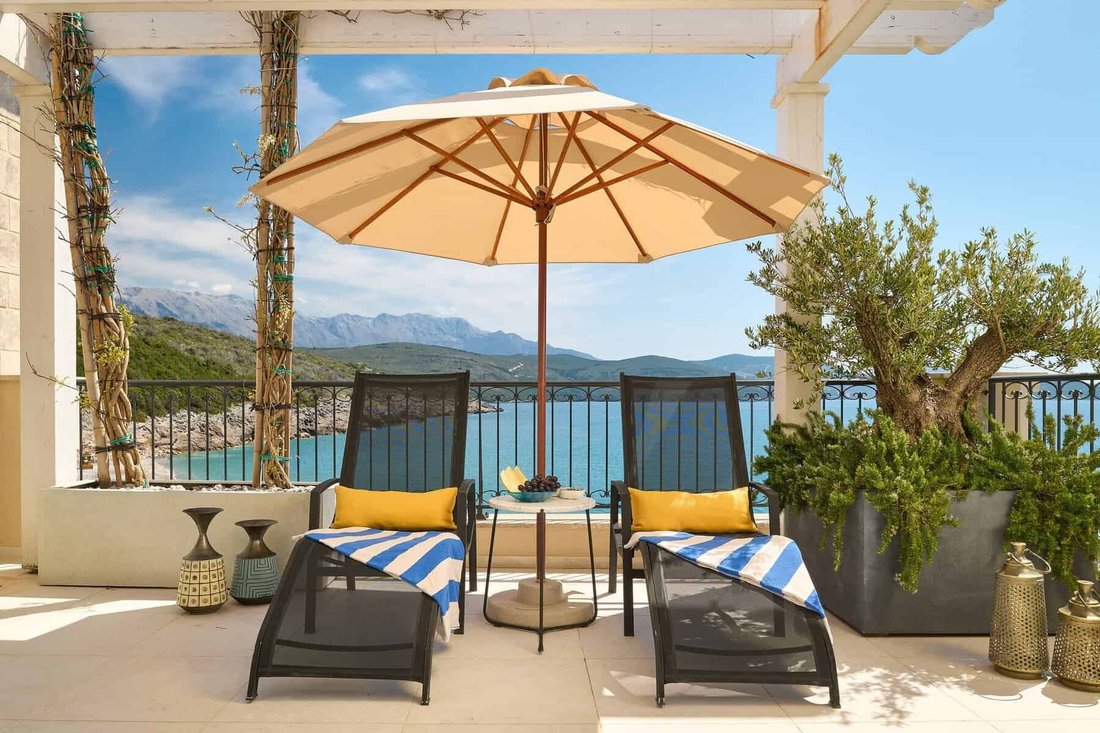 Apartamento en Milovići, Municipio de Tivat, Montenegro 1 - 16503898