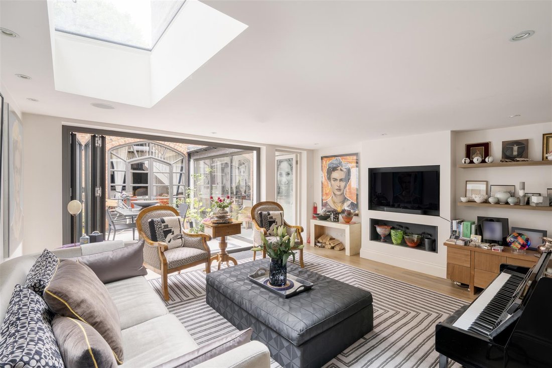 House in Barons Court, Hammersmith and Fulham, England 1 - 19094768