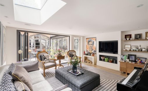 House in Barons Court, Hammersmith and Fulham, England 1