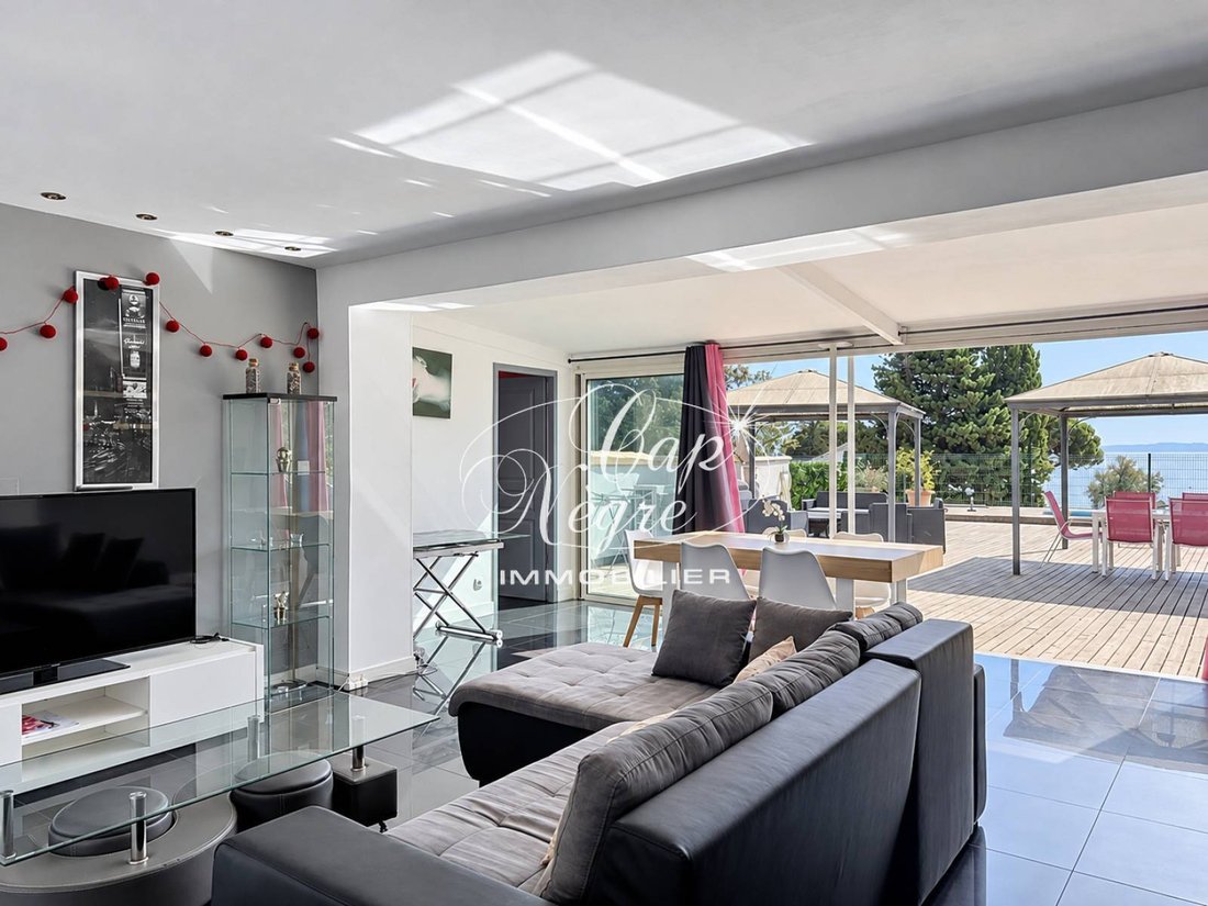 Wohnung in Le Lavandou, Provence-Alpes-Côte d'Azur, Frankreich 4 - 19097857