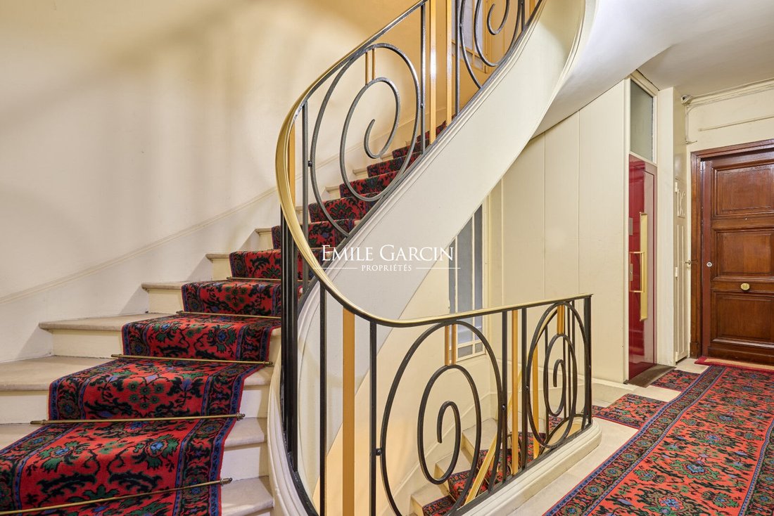 Apartment in Invalides, Paris 7e Arrondissement, Paris 5 - 19098556