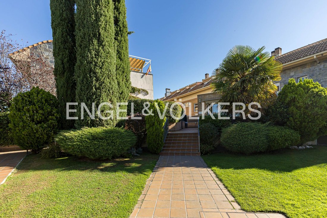 Wohnung in Torrelodones, Autonome Gemeinschaft Madrid, Spanien 1 - 19097763