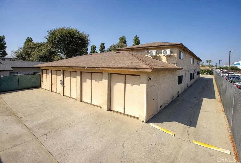 Downey, California, United States 2 - 19097166