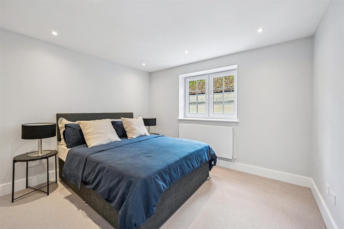 Apartment in Shepherds Bush, Hammersmith and Fulham, England 5 - 19094462