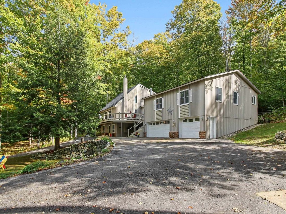 House in Central Lake, Michigan, United States 3 - 19097406