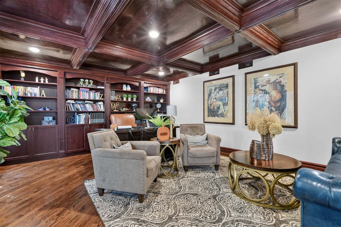 House in Hickory Hills, Illinois, United States 5 - 19097343