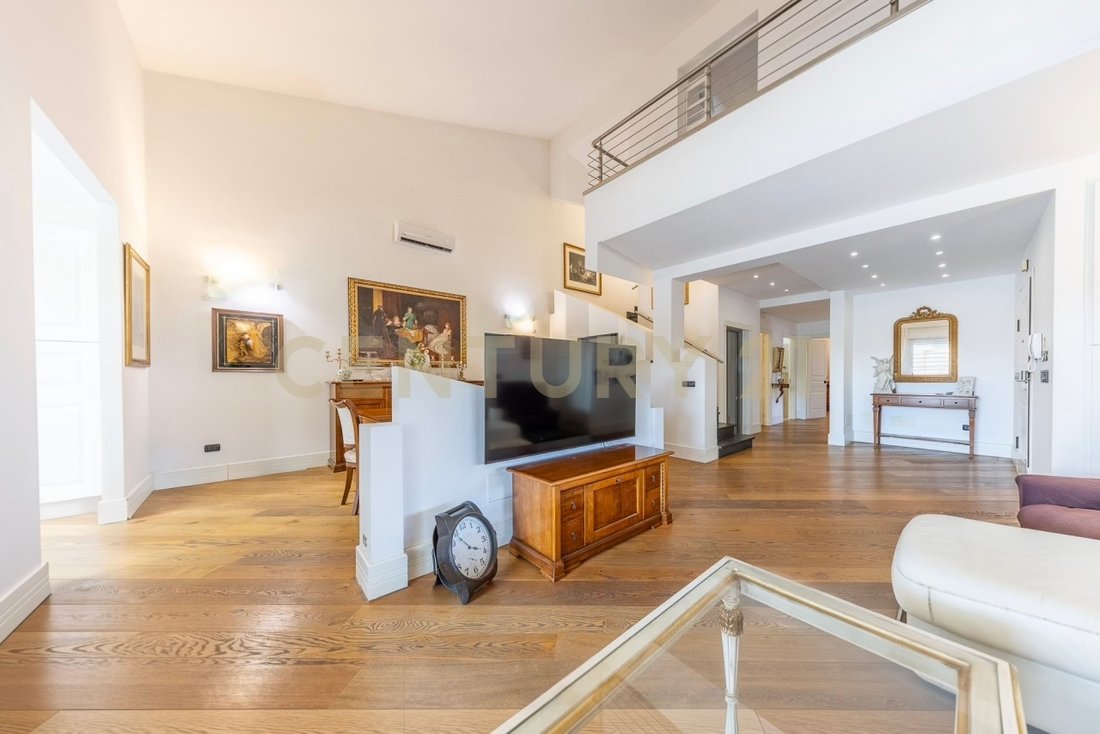 Villa in Falasche, Anzio, Italy 1 - 18600325