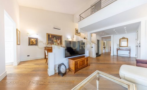 Villa in Falasche, Anzio, Italy 1