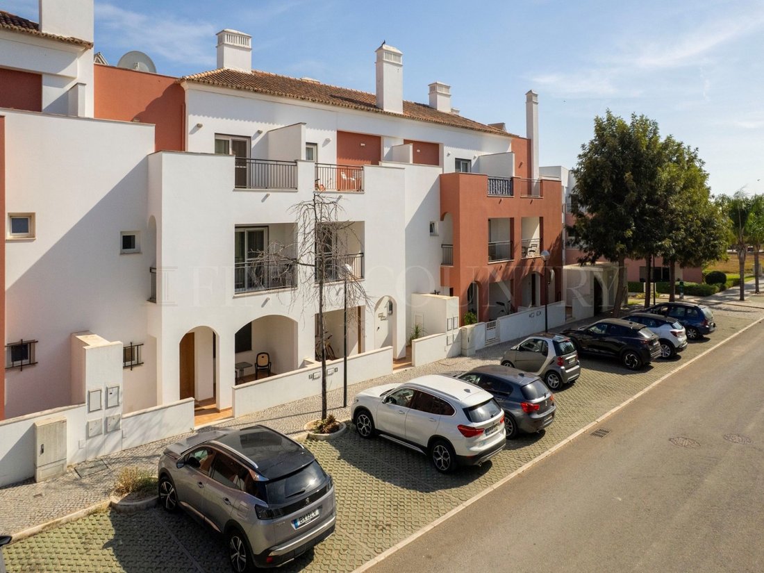 Townhouse en Conceicao e Cabanas de Tavira, Algarve, Portugal 1 - 19097989