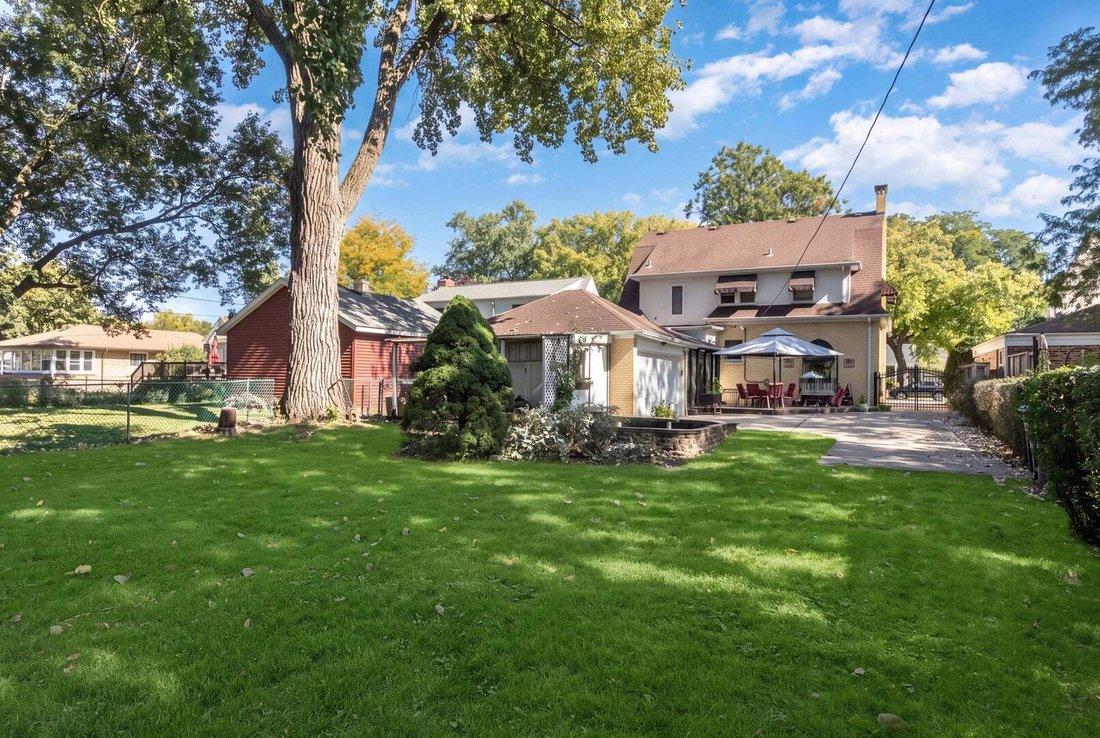 House in Des Plaines, Illinois, United States 3 - 19097346